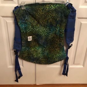 Gracie & Sam Onbuhimo baby carrier